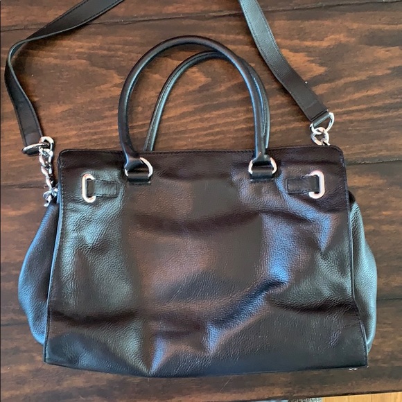 Michael kors purse - Picture 2 of 6